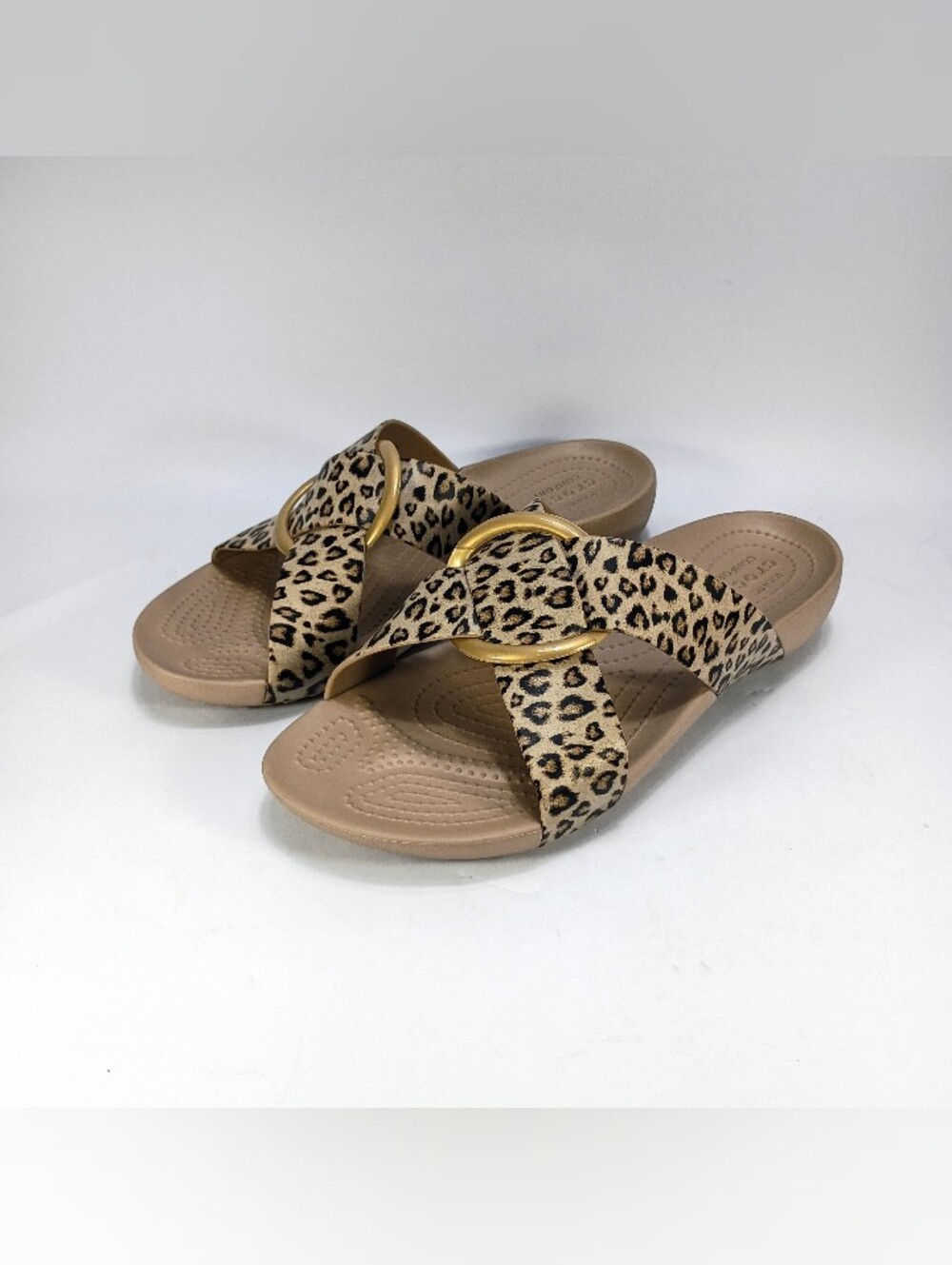 Crocs Serena Cross Band Womens 9 Leopard Print With Gold Accent Slide Sandals